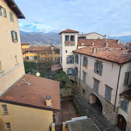 Piazza Vecchia מלון ברגמו