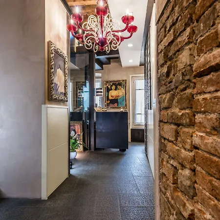 מלון Piazza Vecchia 4*