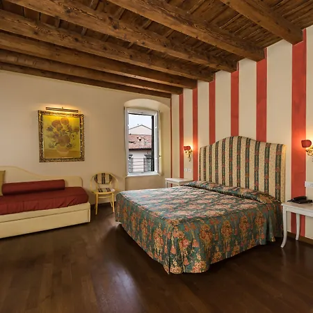 Piazza Vecchia מלון ברגמו