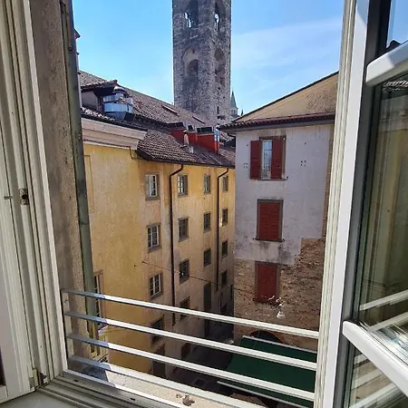 Piazza Vecchia Hotel 4*