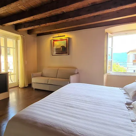 Piazza Vecchia 4* Bergame