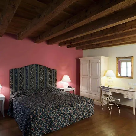 Piazza Vecchia Hotel Bergamo