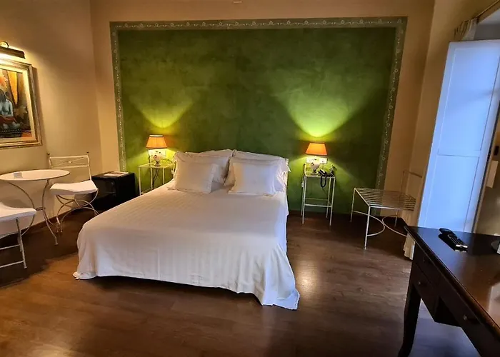 Piazza Vecchia Hotel