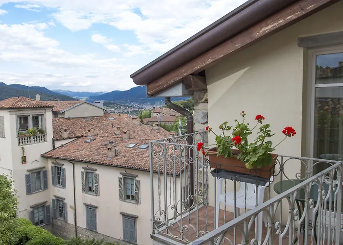 Piazza Vecchia 4* Bergame