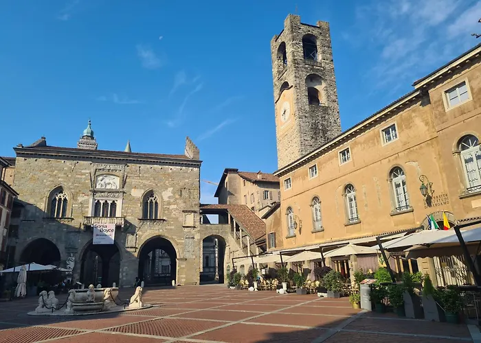 Piazza Vecchia 4* Bergame