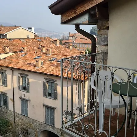 Piazza Vecchia Бергамо